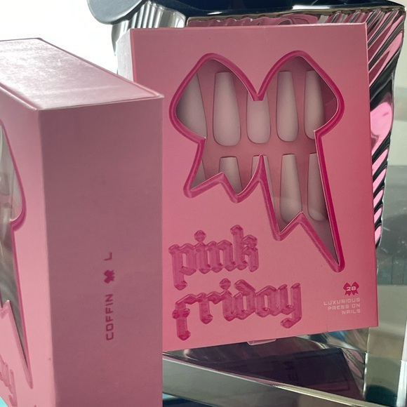 Pink Friday Nails by Nicki Minaj - Picture 2 of 11